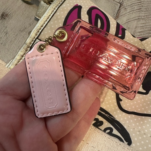 Authentic COACH Handbag - EUC - Picture 4 of 7